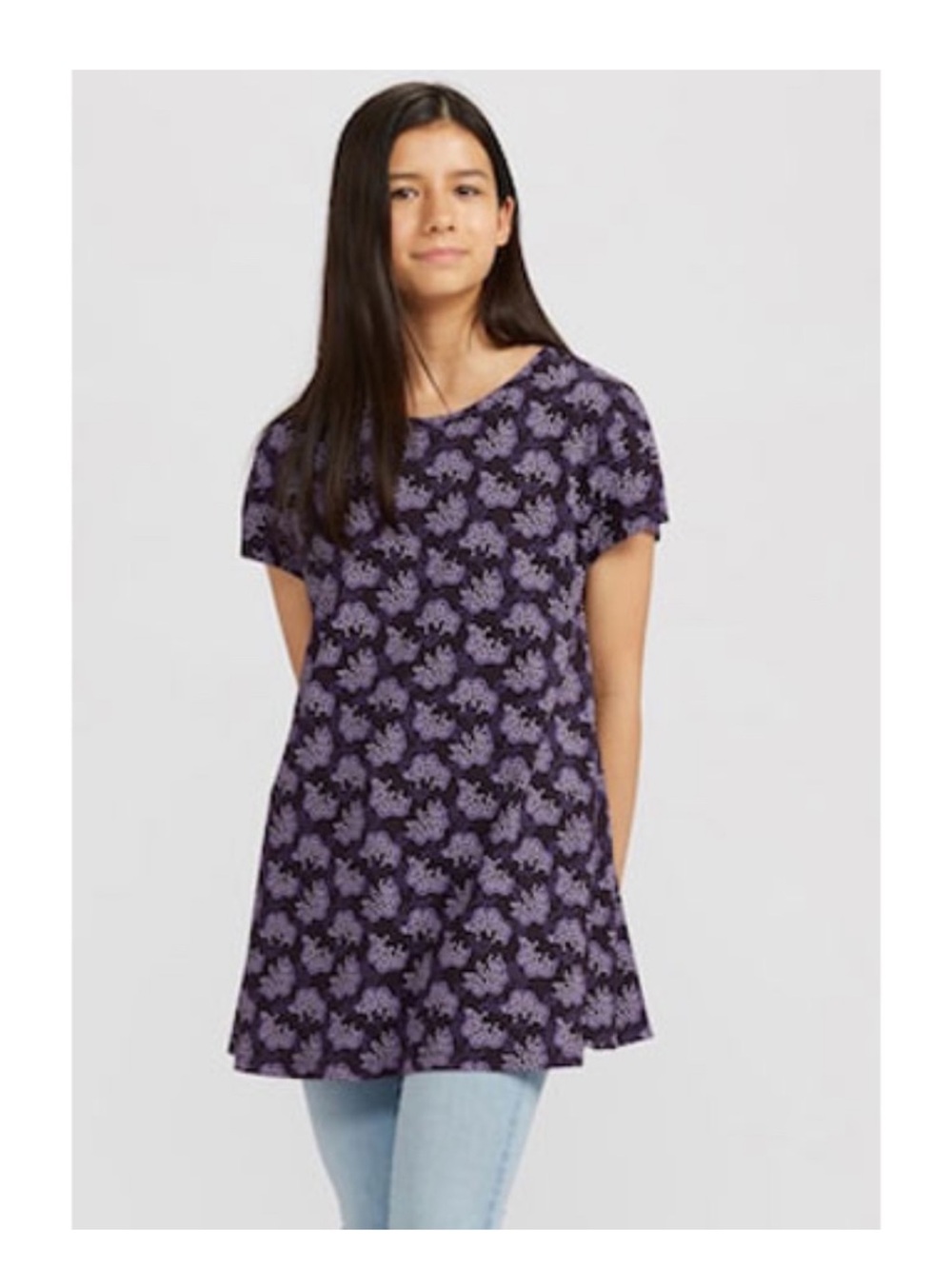 Anna Sui x Uniqlo collab flowy tee in dark purples and floral design. Size Small